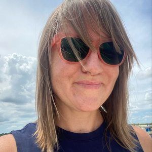 Meet your Posher, Lorraine